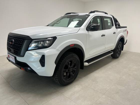 NISSAN FRONTIER 2.3 16V TURBO DIESEL PRO4X CD 4X4 AUTOMÁTICO NISSAN FRONTIER 2.3 16V TURBO DIESEL PRO4X CD 4X4 AUTOMÁTICO
